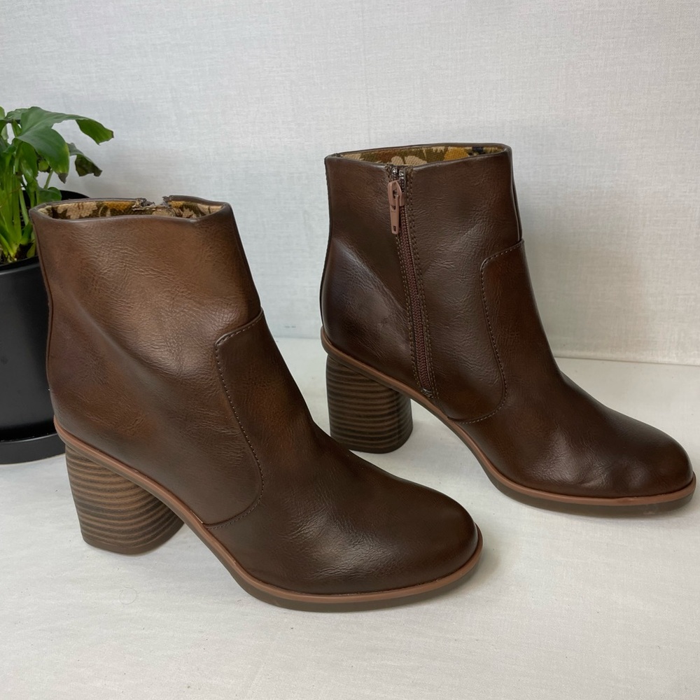 Korks Brown Ankle Boots - Picture 8 of 13